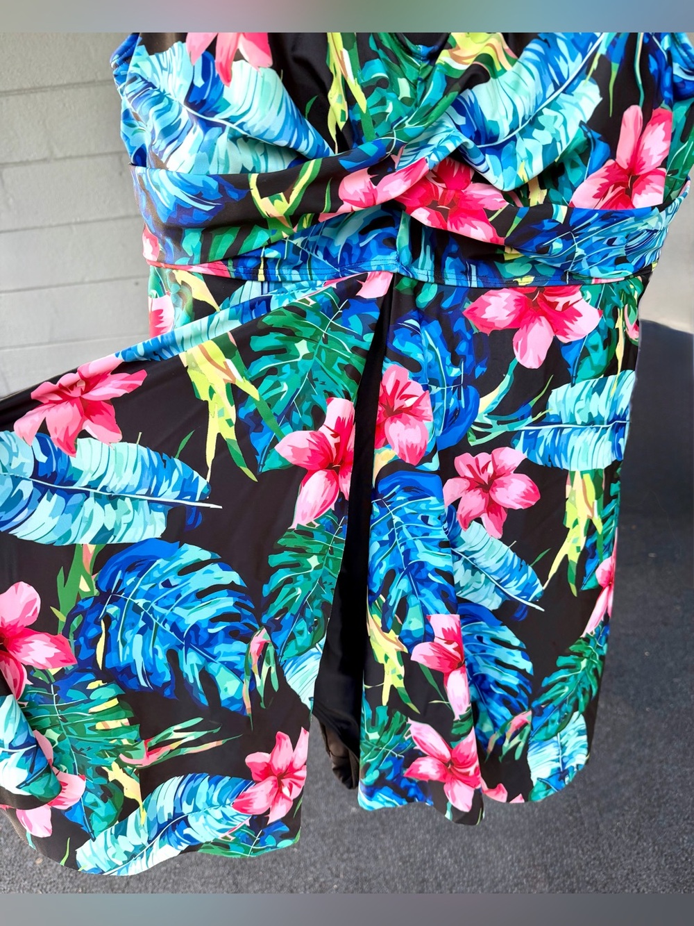 BloomChic Plus Size Twist-Front Floral Print Swim Dress - Picture 4 of 10